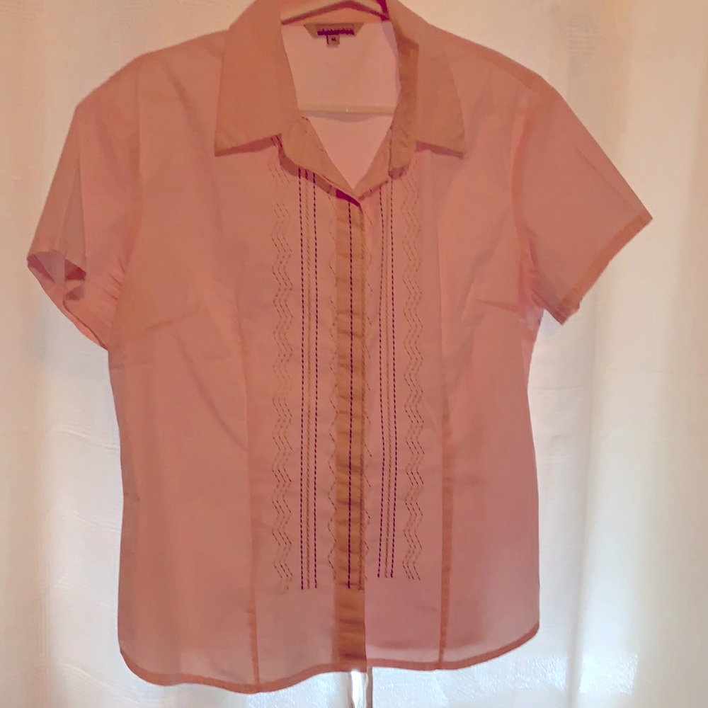 Cotton blouse with embroidery